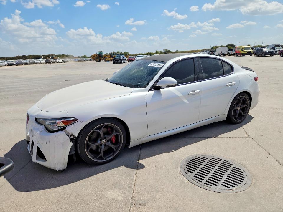 2017 Alfa Romeo Giulia მანქანა იყიდება აუქციონზე, vin: ZARFAECN0H7543661, აუქციონის ნომერი: 69253586