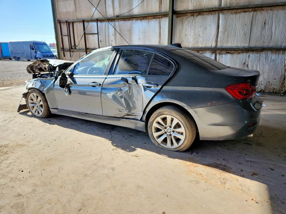 67436246 :رقم المزاد ، WBA8E1G54GNT99355 vin ، 2016 Bmw 320 مزاد بيع