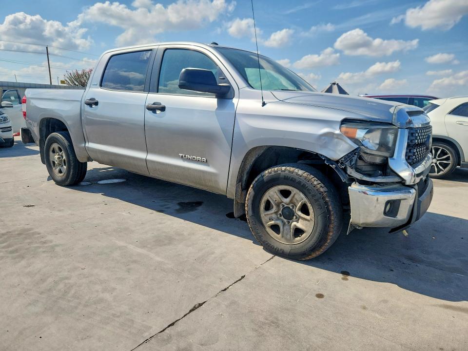 Продажа на аукционе авто 2018 Toyota Tundra, vin: 5TFDM5F12JX075827, номер лота: 69396136