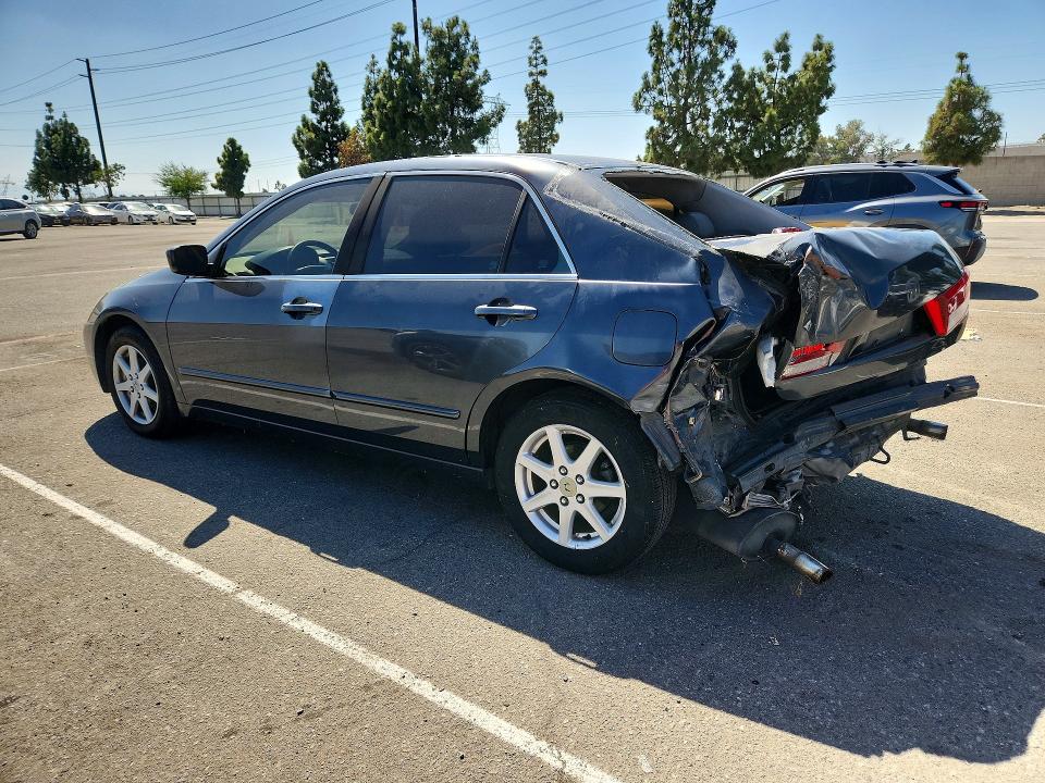 69691116 :رقم المزاد ، 1HGCM66803A033615 vin ، 2003 Honda Accord مزاد بيع