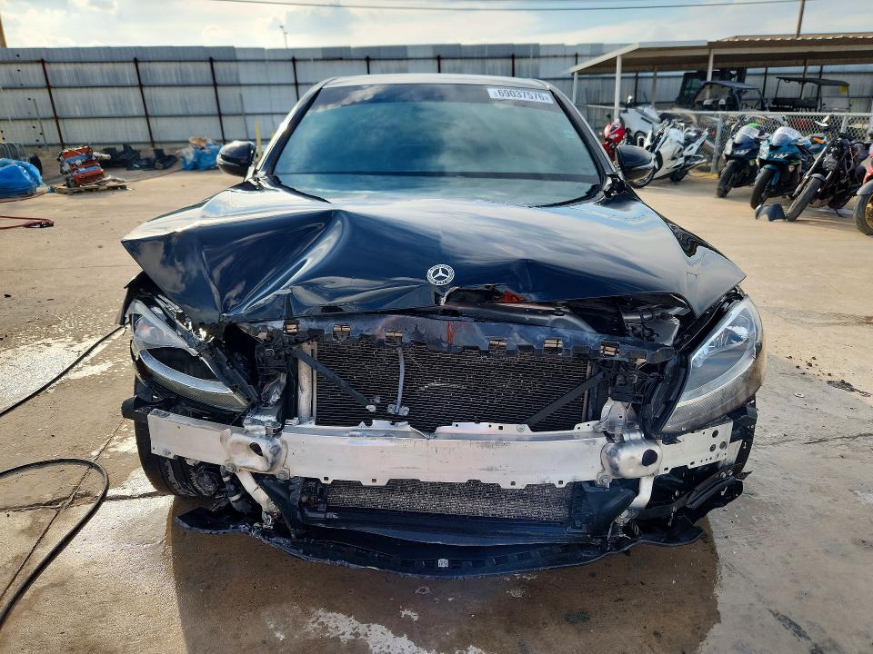 69037576 :رقم المزاد ، 55SWF4JB2JU249482 vin ، 2018 Mercedes-benz C مزاد بيع