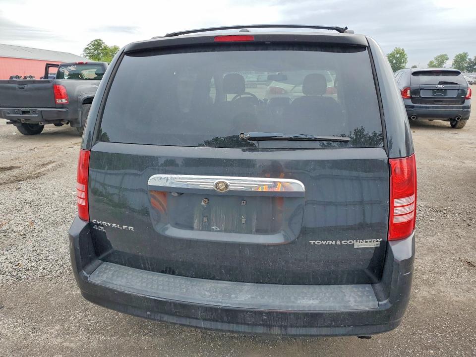 68947746 :رقم المزاد ، 2A4RR5DX7AR380604 vin ، 2010 Chrysler Town & Country مزاد بيع