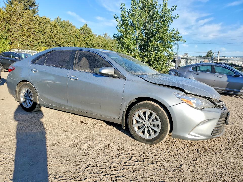 69947556 :رقم المزاد ، 4T1BF1FK8GU231832 vin ، 2016 Toyota Camry مزاد بيع