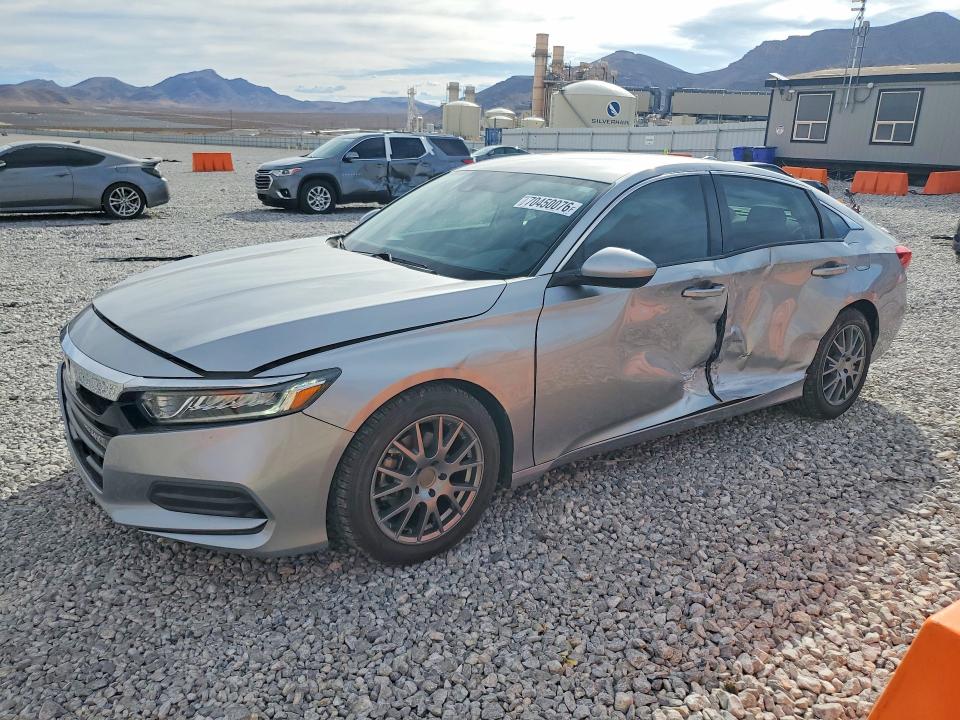 2018 Honda Accord მანქანა იყიდება აუქციონზე, vin: 1HGCV1F17JA235884, აუქციონის ნომერი: 70450076