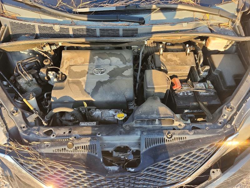 2015 Toyota Sienna მანქანა იყიდება აუქციონზე, vin: 5TDXK3DC4FS637834, აუქციონის ნომერი: 69762516