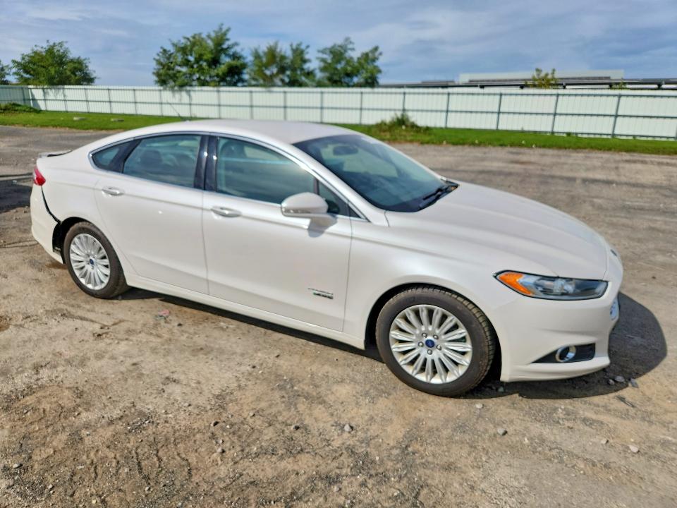 70871926 :رقم المزاد ، 3FA6P0PU6FR289902 vin ، 2015 Ford Fusion مزاد بيع