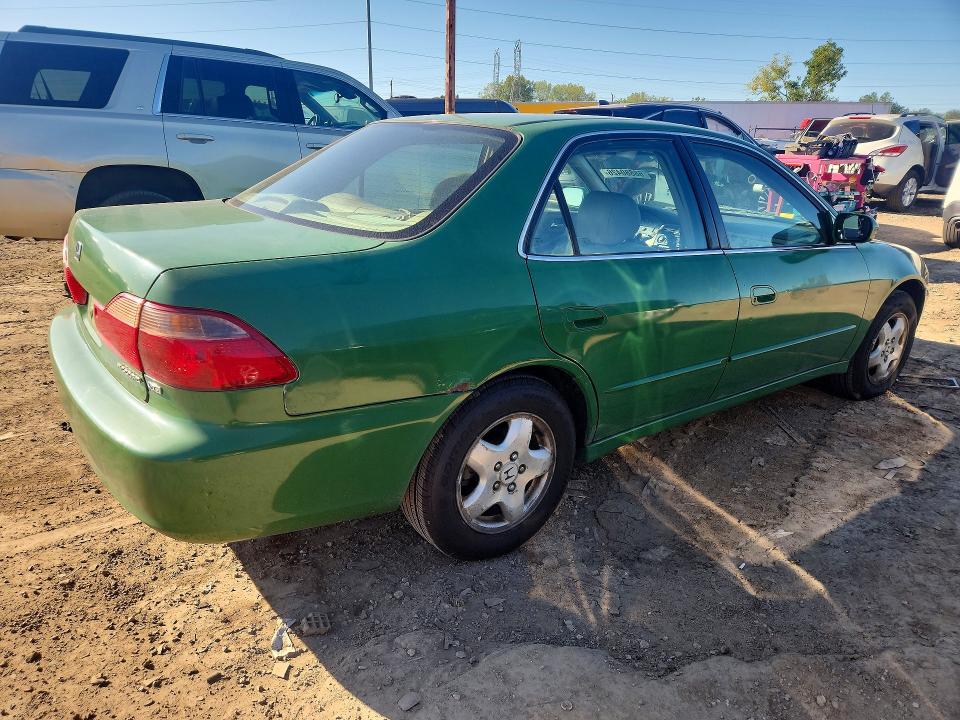 Продаж на аукціоні авто 1998 Honda Accord, vin: 1HGCG1659WA059912, номер лоту: 68880426