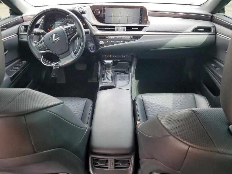 69422436 :رقم المزاد ، 58ADA1C18MU003157 vin ، 2021 Lexus Es مزاد بيع