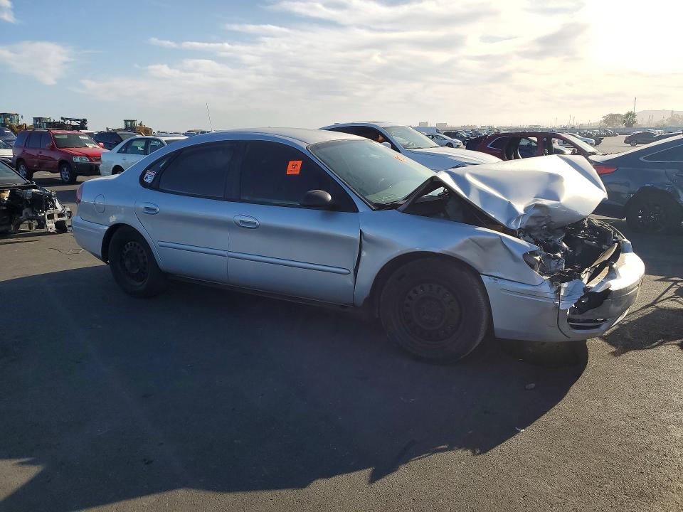 68868106 :رقم المزاد ، 1FAFP53U05A160470 vin ، 2005 Ford Taurus مزاد بيع