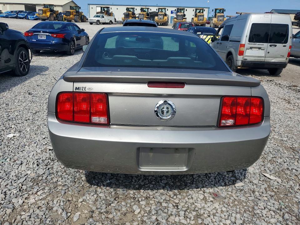 2008 Ford Mustang მანქანა იყიდება აუქციონზე, vin: 1ZVHT80N285198872, აუქციონის ნომერი: 65964196
