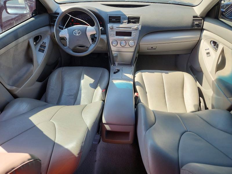 69490406 :رقم المزاد ، 4T4BF3EKXBR180958 vin ، 2011 Toyota Camry مزاد بيع