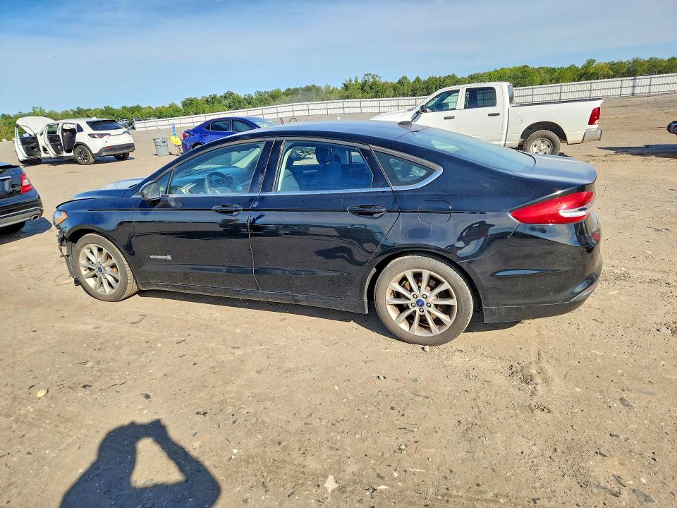Продаж на аукціоні авто 2017 Ford Fusion, vin: 3FA6P0LU3HR300332, номер лоту: 70497226
