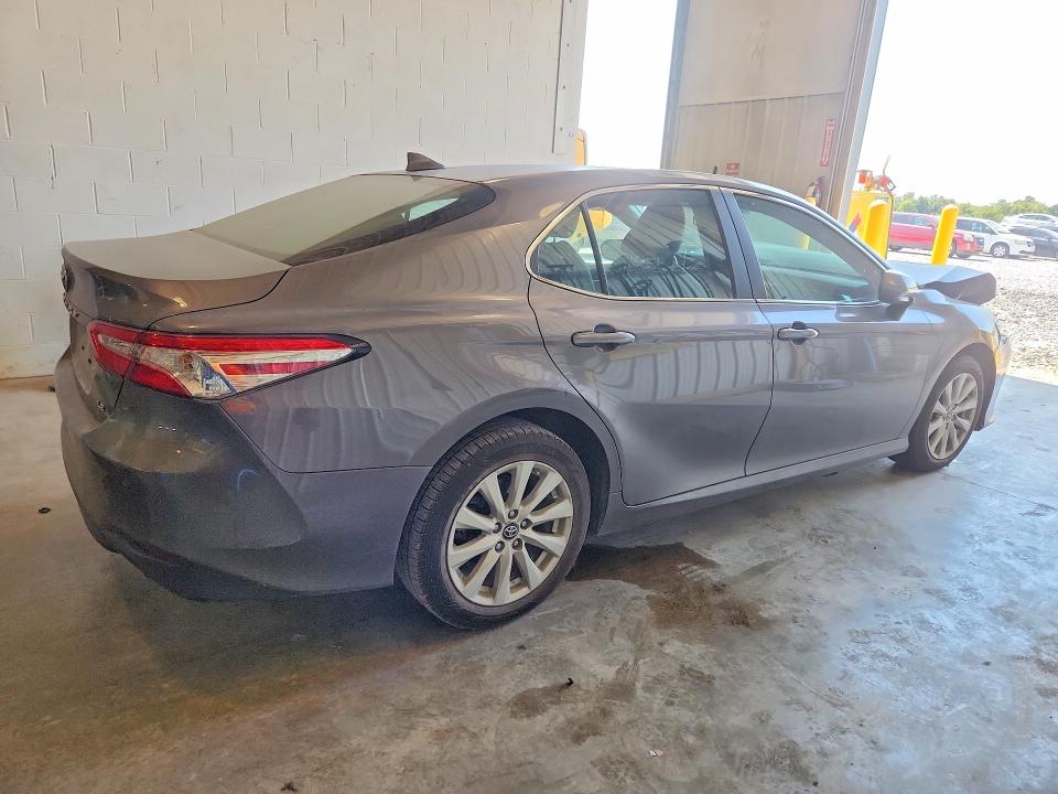 Продажа на аукционе авто 2019 Toyota Camry, vin: 4T1B11HK6KU686487, номер лота: 67409476