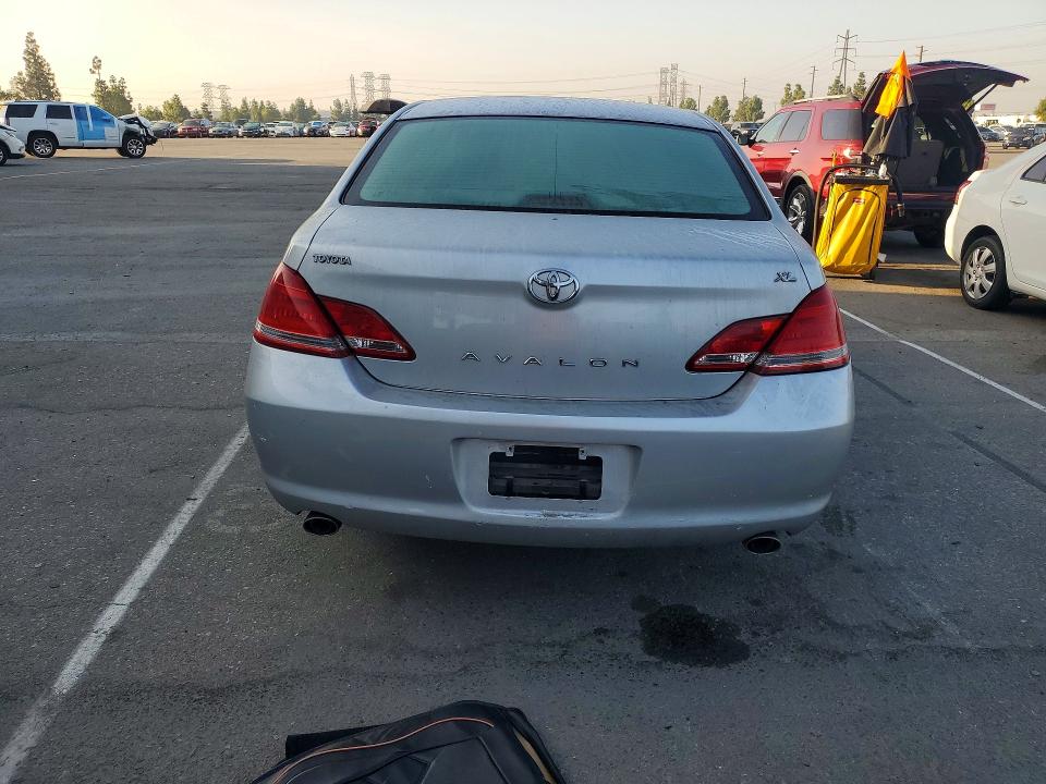 69450296 :رقم المزاد ، 4T1BK36BX7U211265 vin ، 2007 Toyota Avalon مزاد بيع