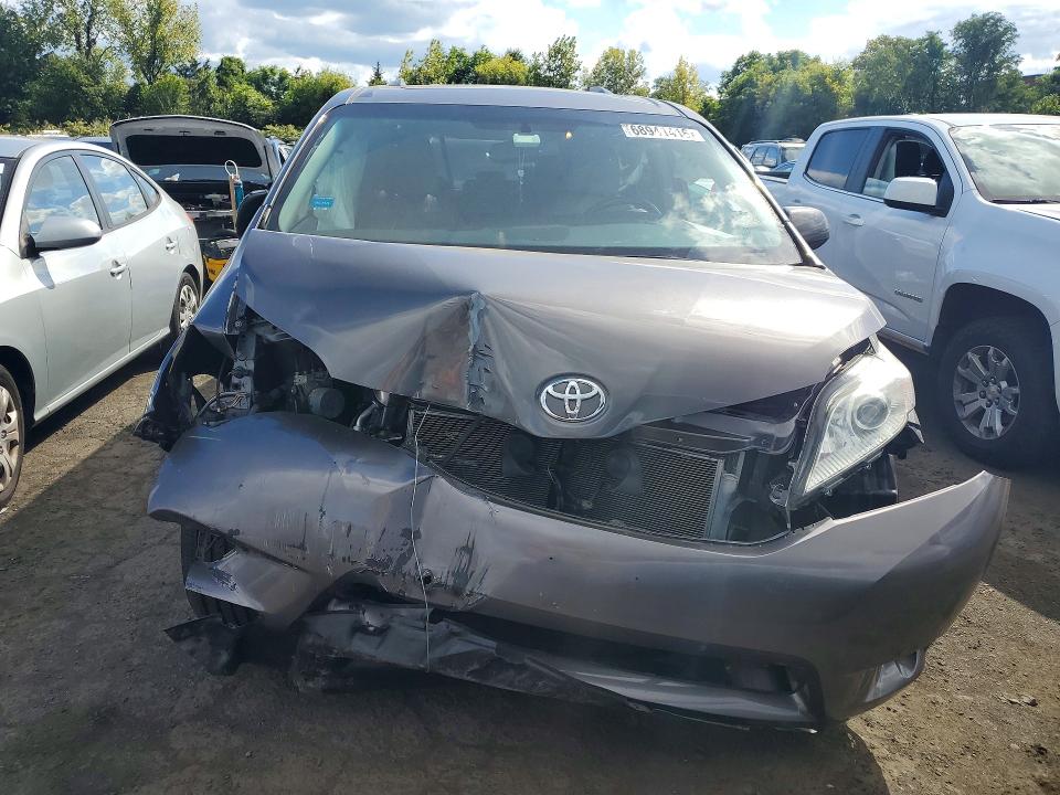 Aukcja sprzedaży 2016 Toyota Sienna, vin: 5TDDK3DC4GS131666, numer aukcji: 68941416