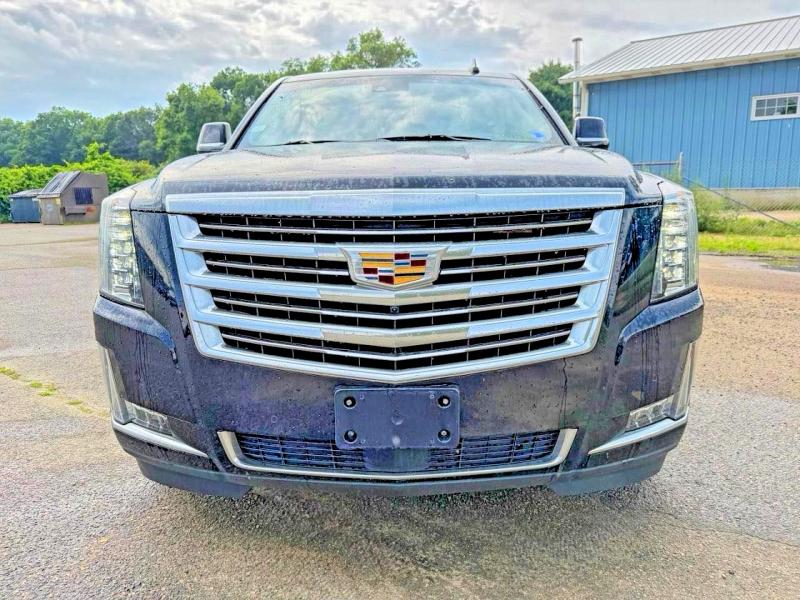 Продажа на аукционе авто 2020 Cadillac Escalade, vin: 1GYS4KKJ2LR110640, номер лота: 69610256