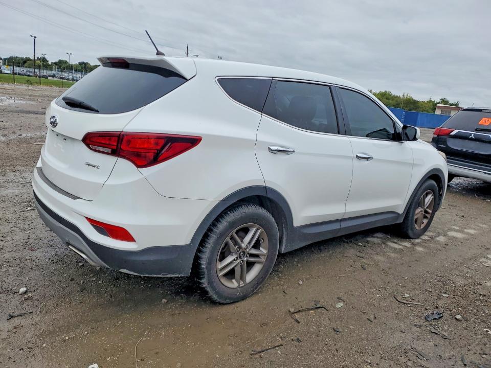 69777836 :رقم المزاد ، 5XYZT3LB2JG560594 vin ، 2018 Hyundai Santa Fe Sport مزاد بيع