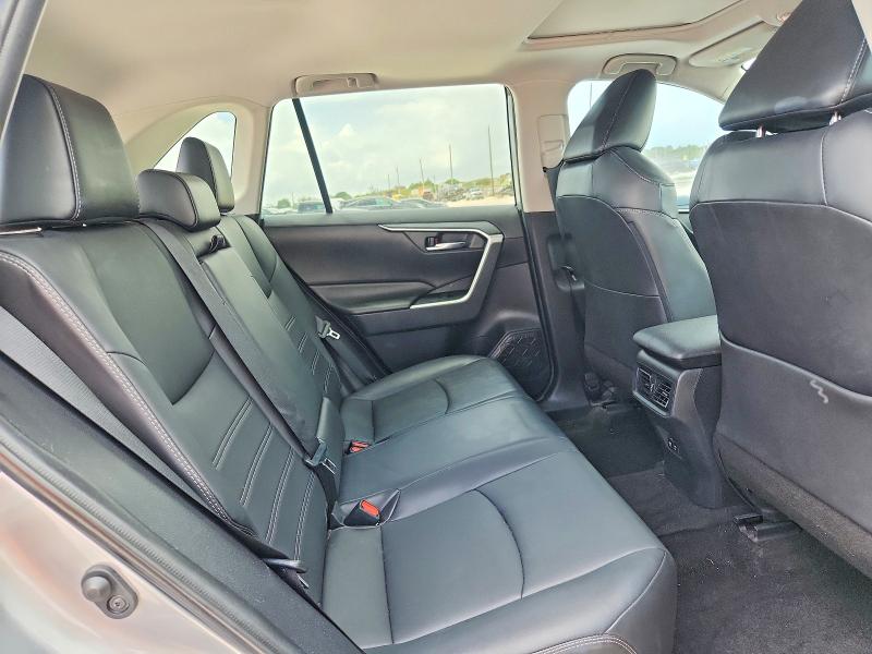 2019 Toyota Rav4 მანქანა იყიდება აუქციონზე, vin: 2T3C1RFV2KW042122, აუქციონის ნომერი: 68918086