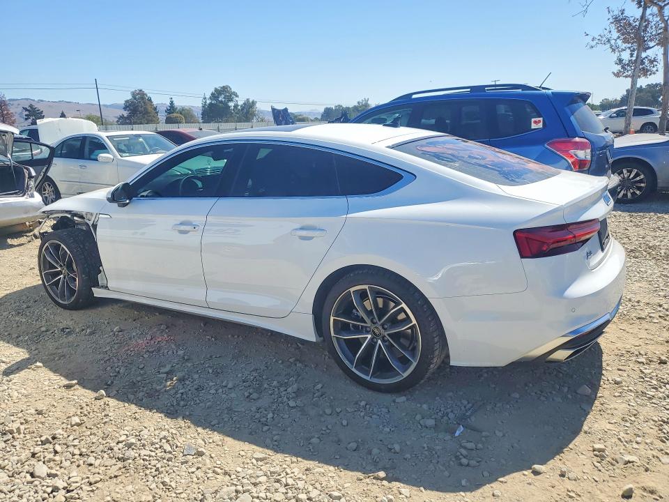 2024 Audi A5 მანქანა იყიდება აუქციონზე, vin: WAUFACF55RA040252, აუქციონის ნომერი: 69446216