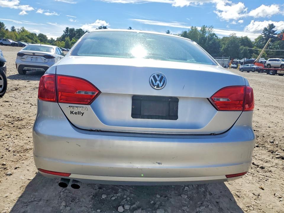 69256406 :رقم المزاد ، 3VW2K7AJ7CM380164 vin ، 2012 Volkswagen Jetta مزاد بيع