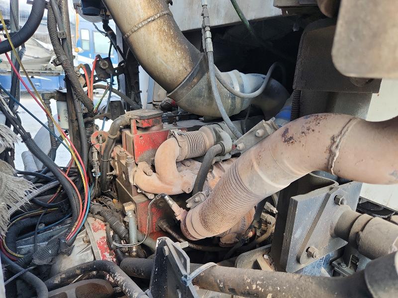 67975006 :رقم المزاد ، 1M2AV17C8DM010359 vin ، 2013 Mack Mru633 مزاد بيع
