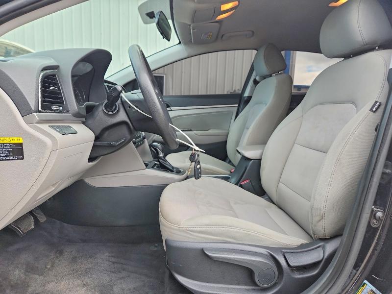 70497156 :رقم المزاد ، 5NPD84LF8HH045803 vin ، 2017 Hyundai Elantra مزاد بيع