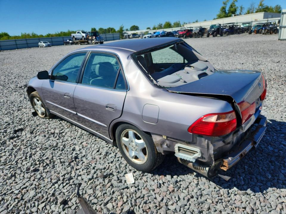 Продажа на аукционе авто 2000 Honda Accord, vin: 1HGCG1655YA007826, номер лота: 68500776