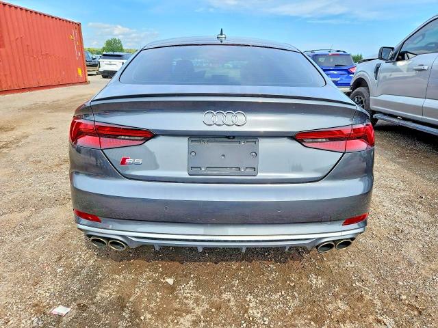 67068356 :رقم المزاد ، WAUB4CF50JA106622 vin ، 2018 Audi S5 مزاد بيع