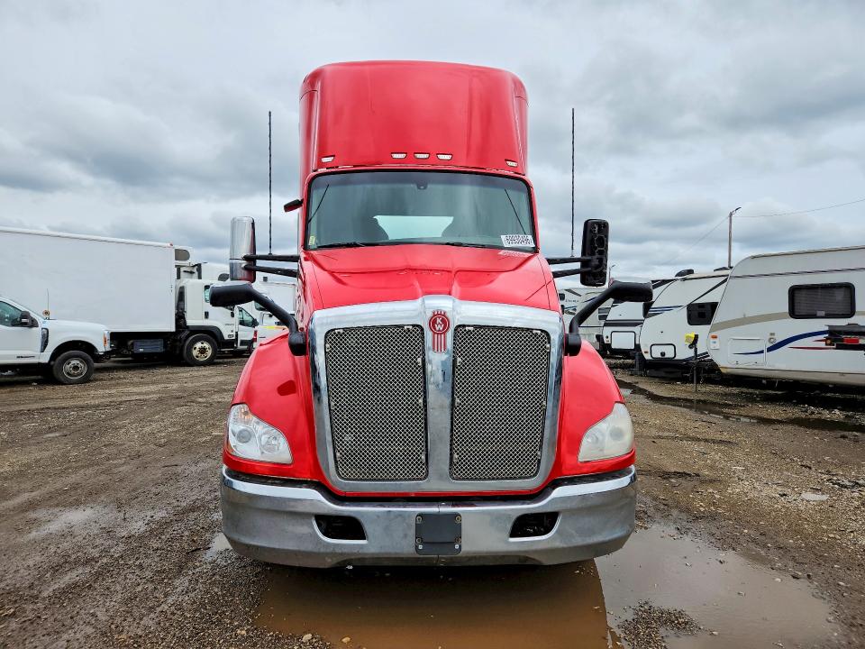 Продажа на аукционе авто 2019 Kenworth T680, vin: 1XKYDP9X1KJ233144, номер лота: 69930496