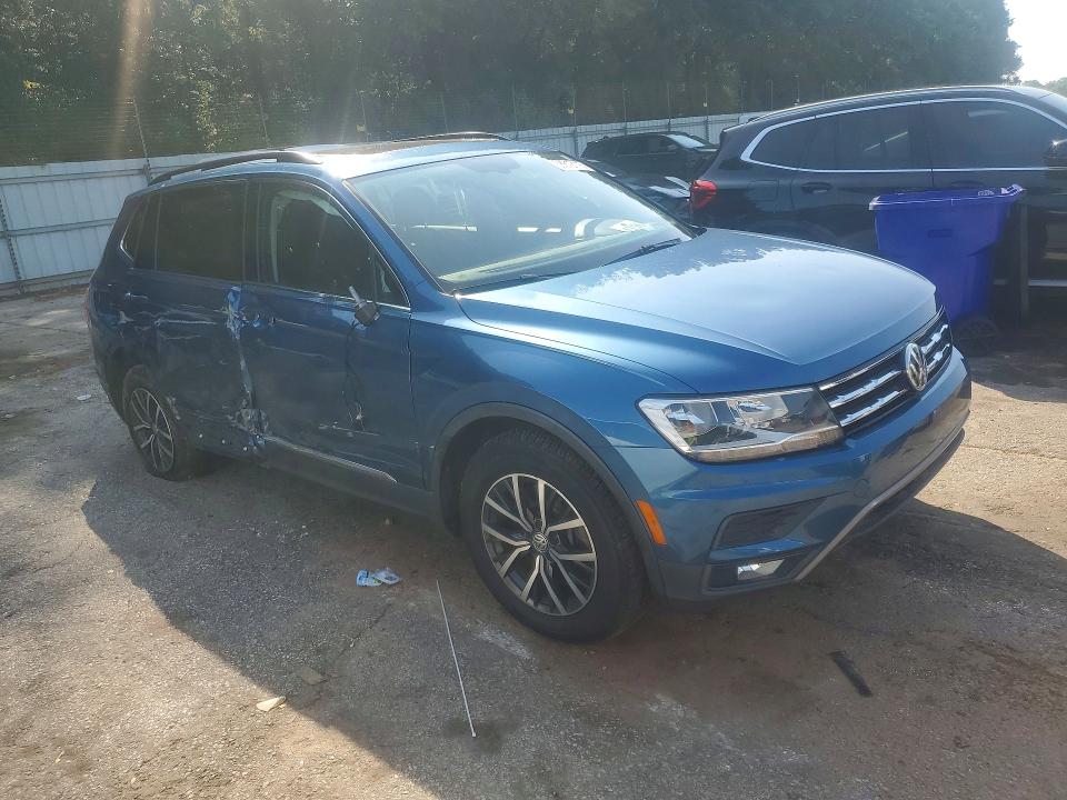 Продажа на аукционе авто 2018 Volkswagen Tiguan, vin: 3VV2B7AX8JM033173, номер лота: 68812116