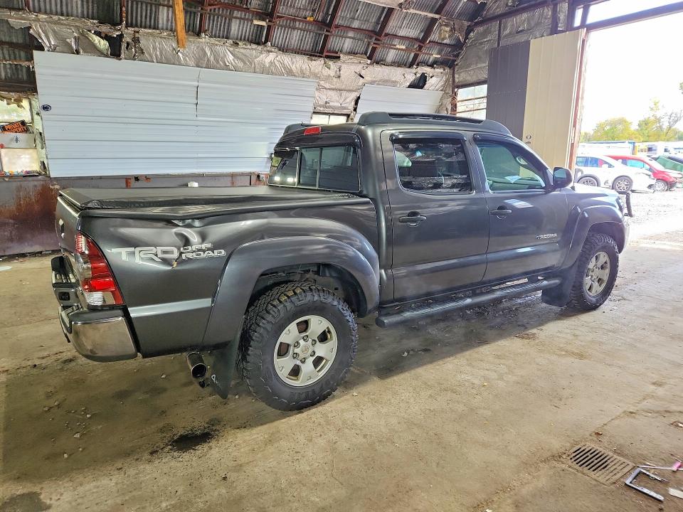 Aukcja sprzedaży 2015 Toyota Tacoma, vin: 3TMLU4EN1FM205801, numer aukcji: 70206046