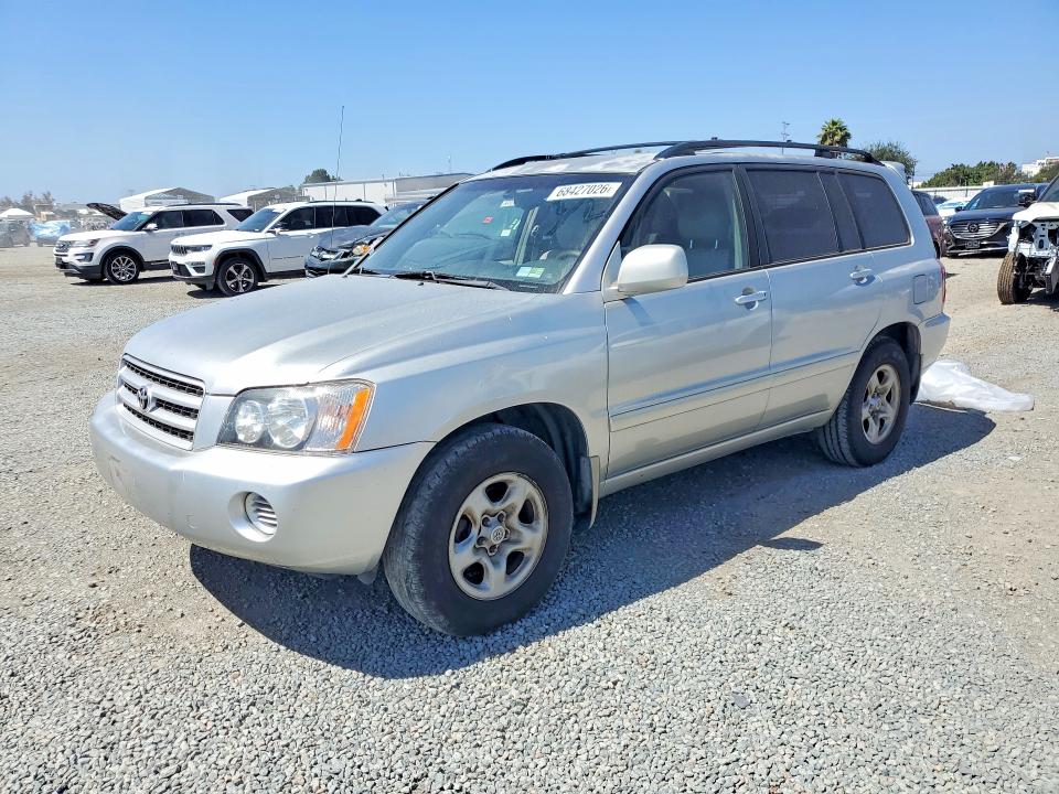 68427026 :رقم المزاد ، JTEGD21A120044142 vin ، 2002 Toyota Highlander مزاد بيع