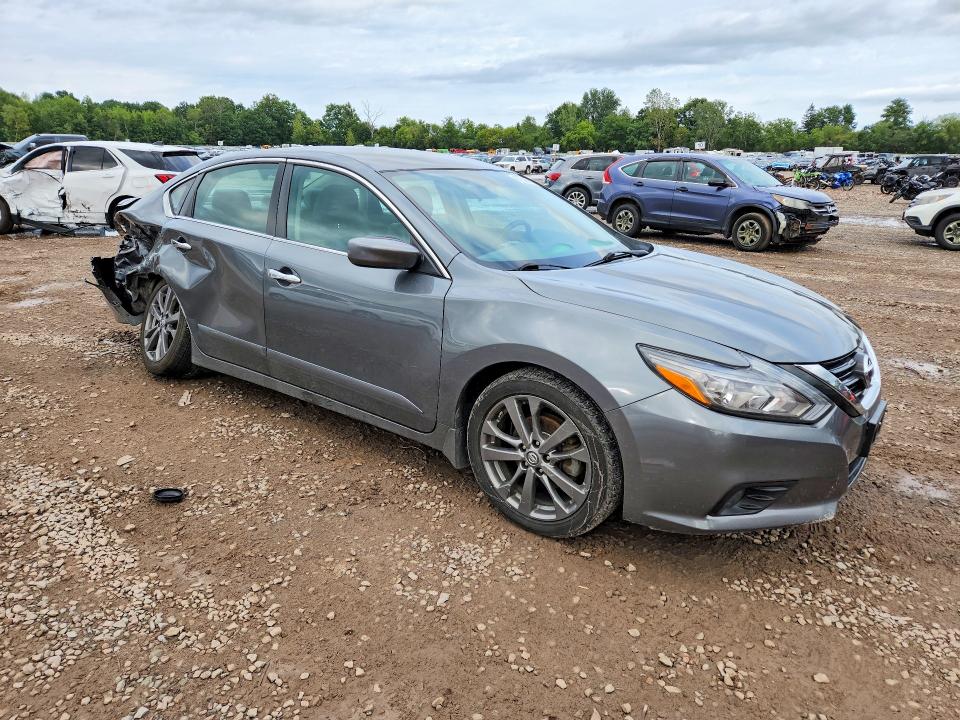 2018 Nissan Altima მანქანა იყიდება აუქციონზე, vin: 1N4AL3AP1JC135941, აუქციონის ნომერი: 67543776
