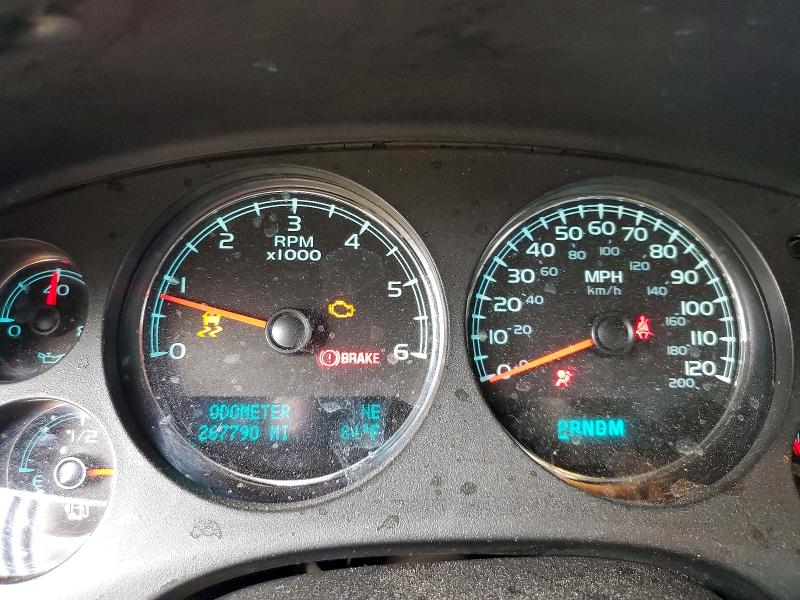 69761396 :رقم المزاد ، 1GNSKJE78CR100403 vin ، 2012 Chevrolet Suburban مزاد بيع