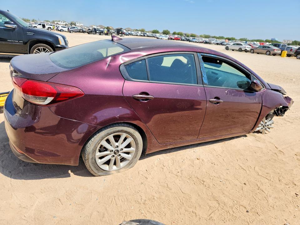 66861446 :رقم المزاد ، 3KPFL4A70HE017114 vin ، 2017 Kia Forte مزاد بيع