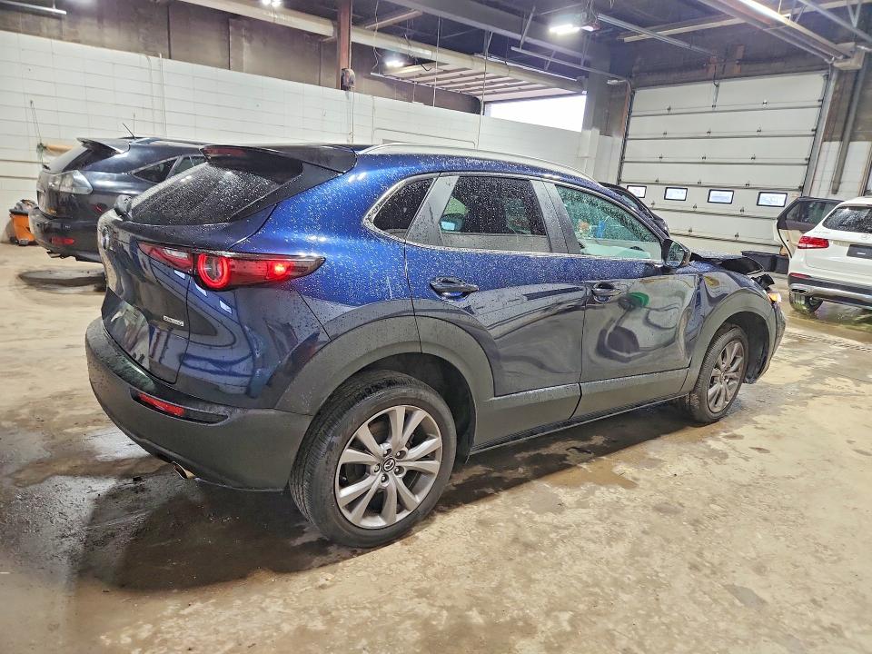 69569306 :رقم المزاد ، 3MVDMBCM9PM502771 vin ، 2023 Mazda Cx-30 مزاد بيع