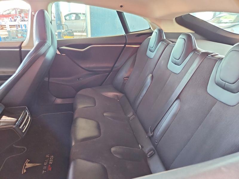 68563466 :رقم المزاد ، 5YJSA1H16EFP37365 vin ، 2014 Tesla Model S مزاد بيع