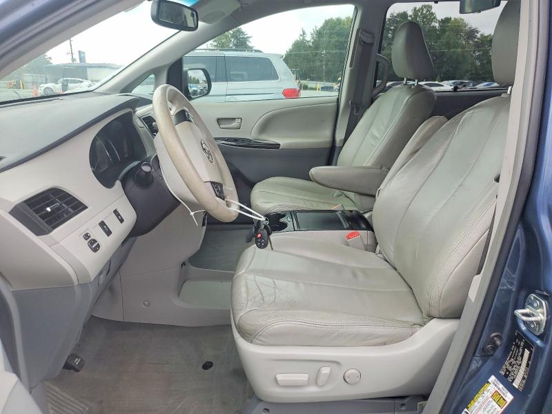 Продажа на аукционе авто 2014 Toyota Sienna, vin: 5TDKK3DC6ES511564, номер лота: 69784236
