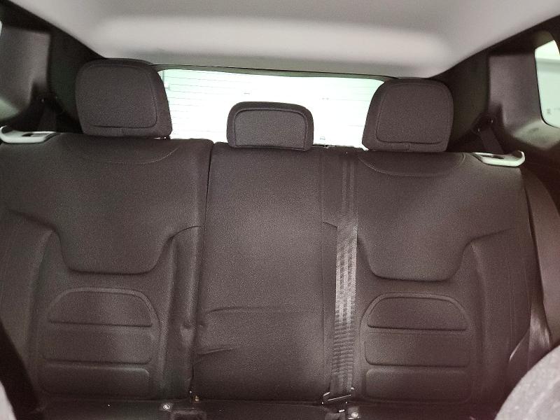 68992706 :رقم المزاد ، ZACCJBBB1JPJ05112         vin ، 2018 Jeep Renegade مزاد بيع