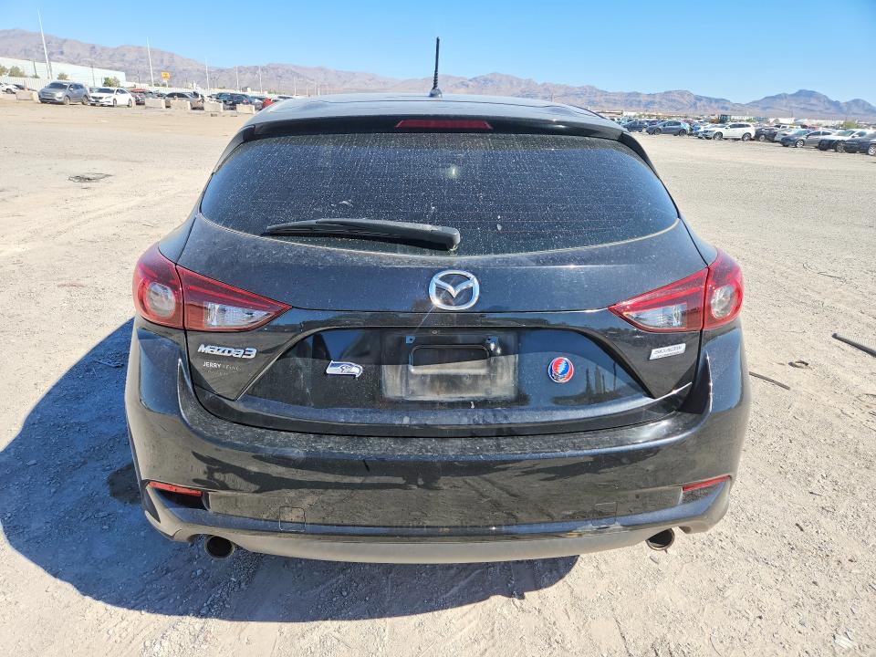 68013606 :رقم المزاد ، 3MZBN1L77HM139024 vin ، 2017 Mazda 3 مزاد بيع