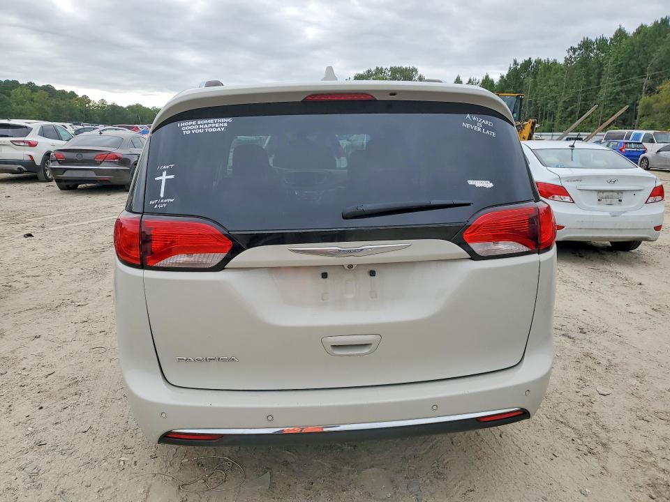 Продажа на аукционе авто 2017 Chrysler Pacifica, vin: 2C4RC1EG7HR644543, номер лота: 70604536