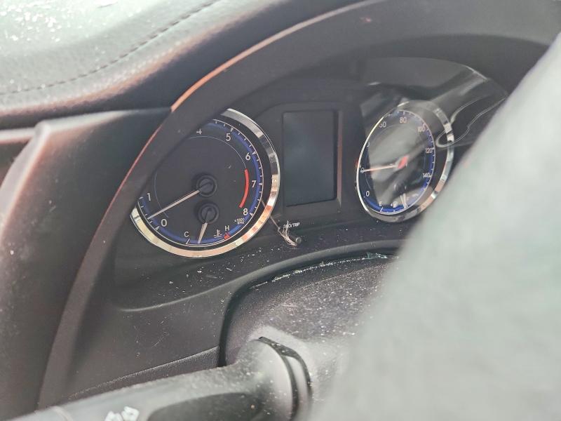 Продажа на аукционе авто 2018 Toyota Corolla, vin: 5YFBURHE8JP832579, номер лота: 68938246