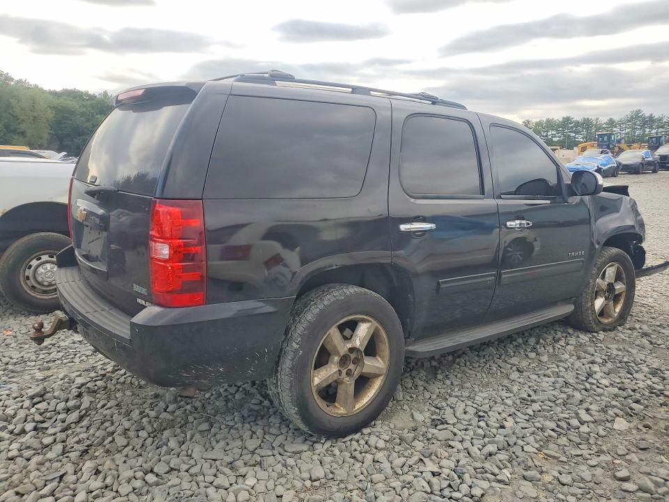 69503976 :رقم المزاد ، 1GNSKAE00BR368380 vin ، 2011 Chevrolet Tahoe مزاد بيع