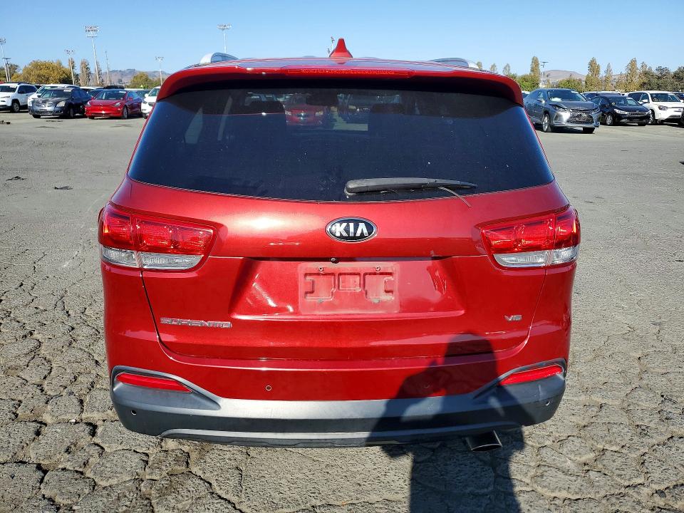 69711066 :رقم المزاد ، 5XYPGDA54HG276845 vin ، 2017 Kia Sorento مزاد بيع