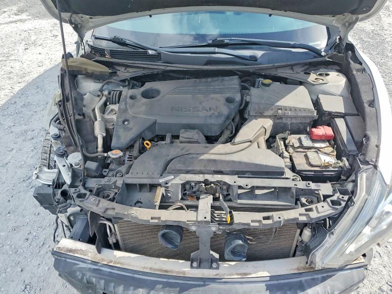 2018 Nissan Altima მანქანა იყიდება აუქციონზე, vin: 1N4AL3AP7JC153831, აუქციონის ნომერი: 68782046