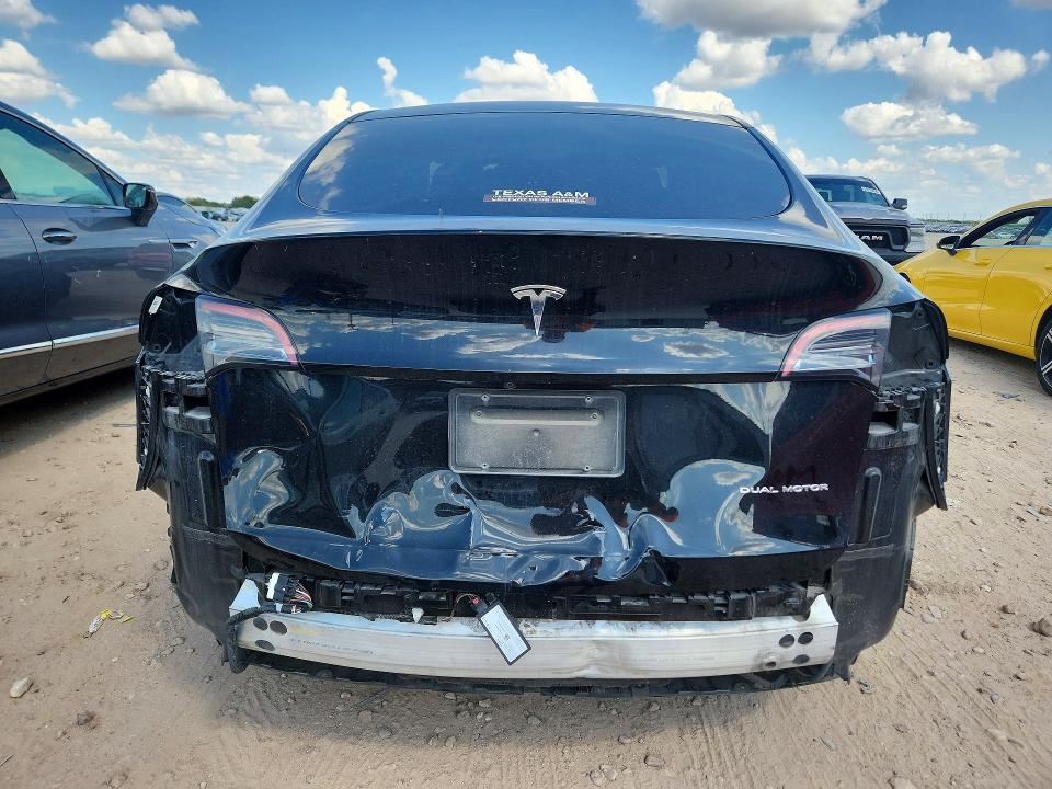 68851796 :رقم المزاد ، 5YJYGDEE2MF265472 vin ، 2021 Tesla Model Y مزاد بيع