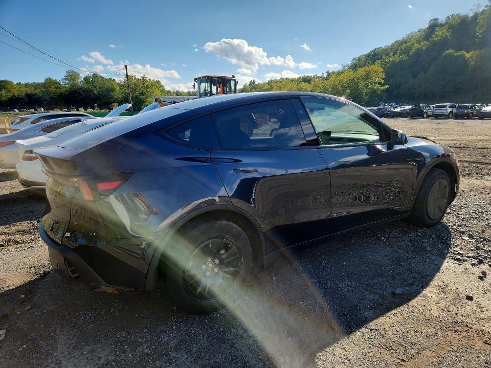2026 Tesla Model Y მანქანა იყიდება აუქციონზე, vin: 7SAYGDED2TA592346, აუქციონის ნომერი: 69905936