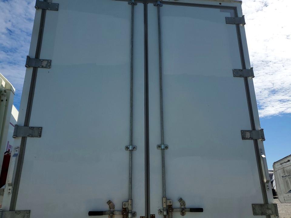 68074636 :رقم المزاد ، 1FVACWD39SHVL2360 vin ، 2025 Freightliner M2 مزاد بيع