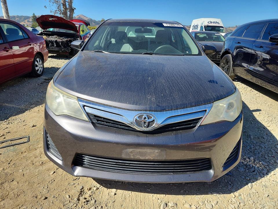 2014 Toyota Camry მანქანა იყიდება აუქციონზე, vin: 4T4BF1FK1ER377914, აუქციონის ნომერი: 71080176