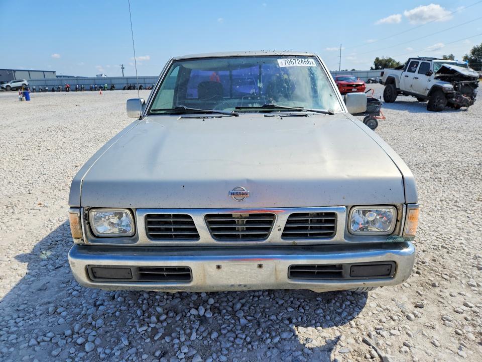70672466 :رقم المزاد ، 1N6SD11S1VC416631 vin ، 1997 Nissan Truck مزاد بيع